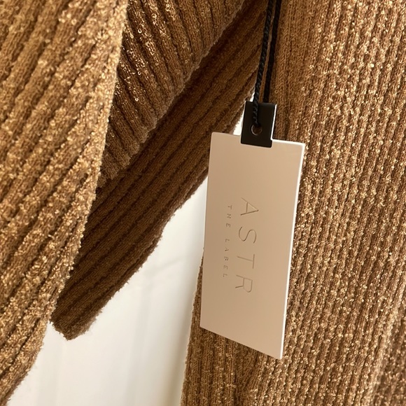 ASTR THE LABEL | PRESCOTT RIB KNIT BACKLESS SWEATER | CAMEL - Picture 6 of 9
